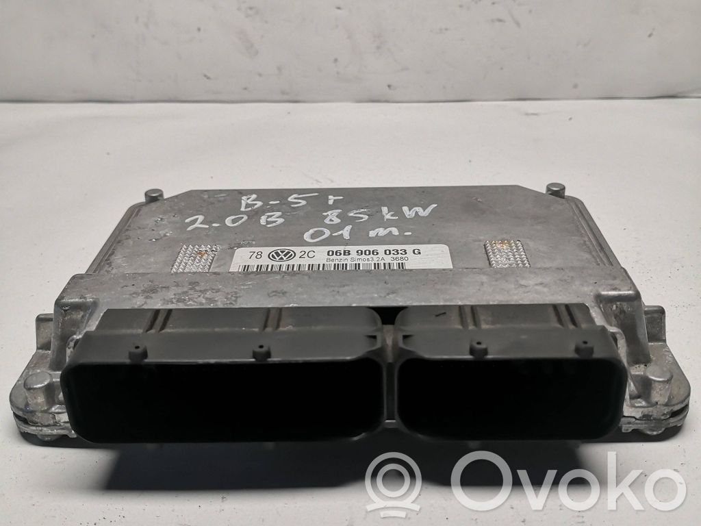Volkswagen PASSAT B5.5 Engine control unit/module 