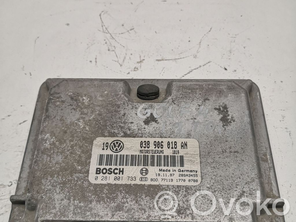 Volkswagen Golf IV Engine control unit/module 
