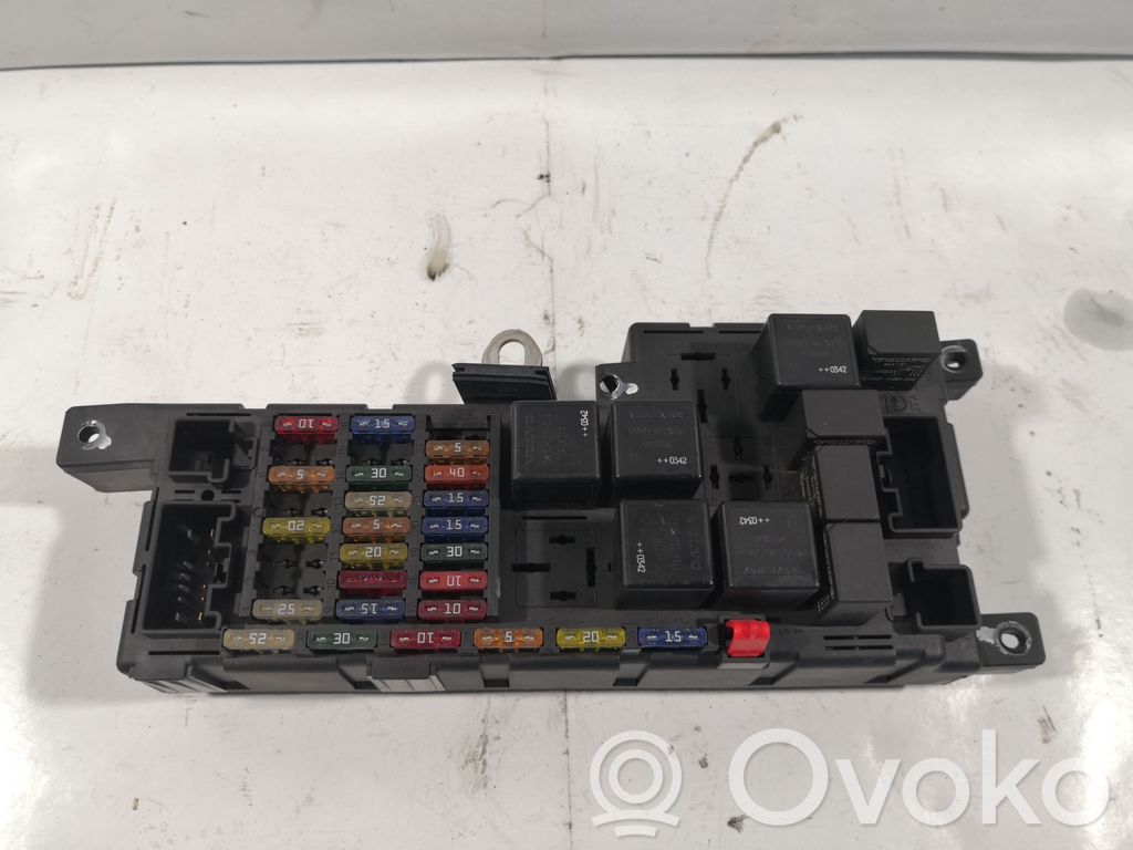 Volvo V70 Fuse module 