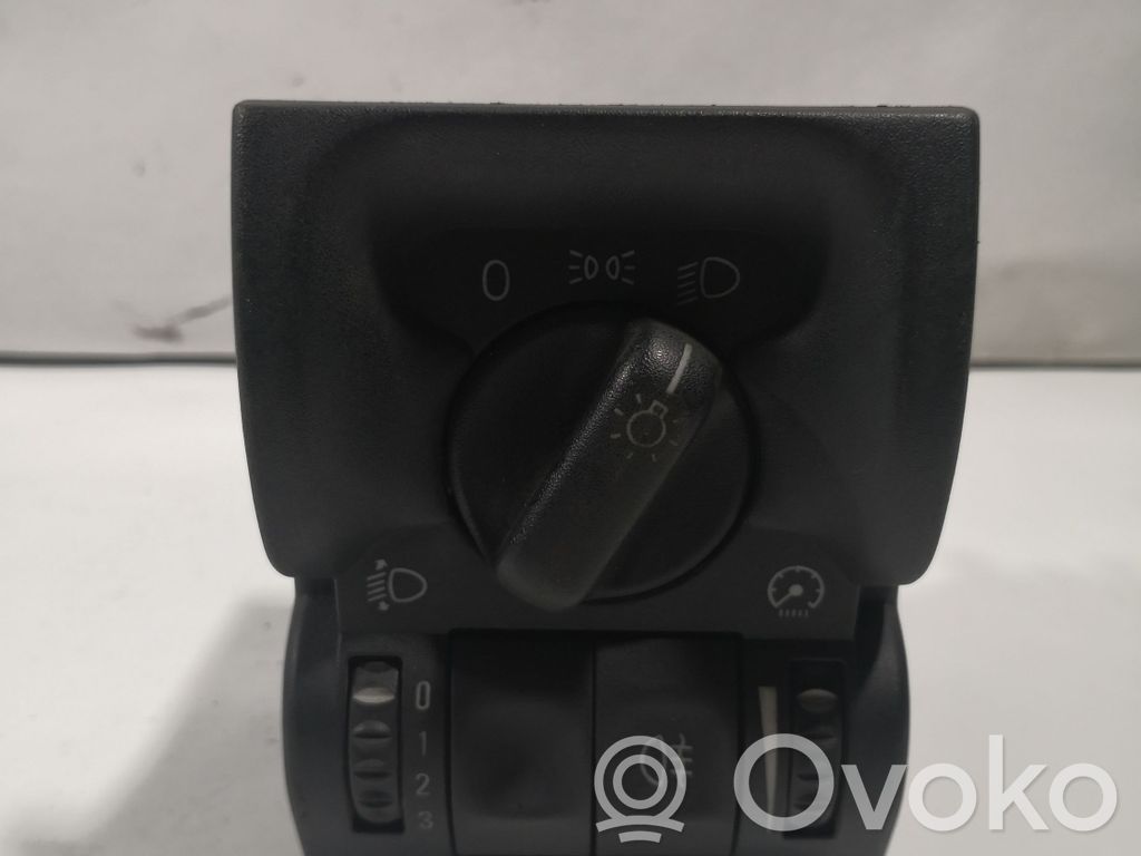Opel Vectra B Light switch 