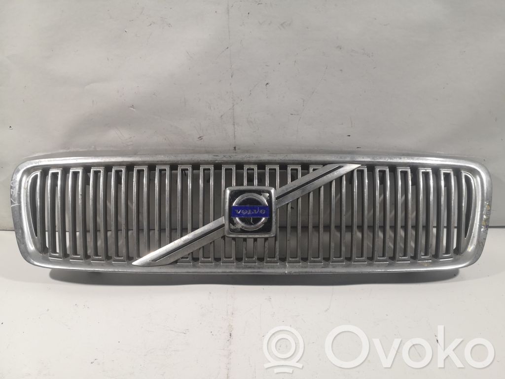 Volvo S70  V70  V70 XC Front bumper upper radiator grill 