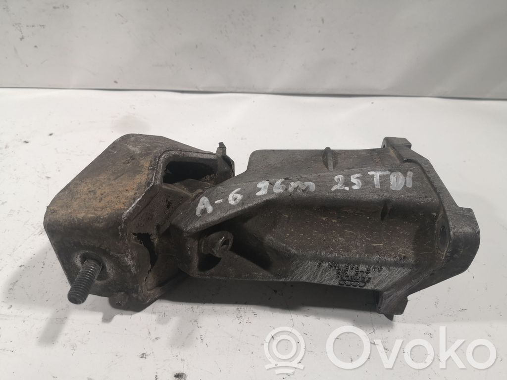 Audi A6 S6 C4 4A Engine mounting bracket 