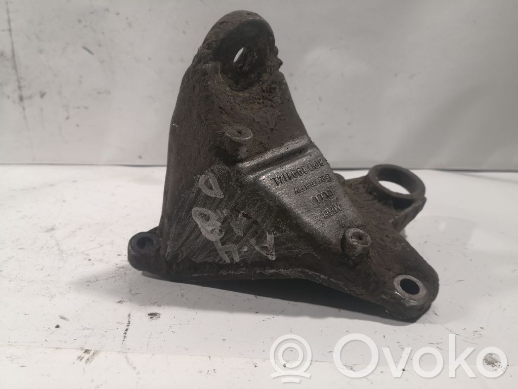 Audi A4 S4 B5 8D Gearbox mounting bracket 