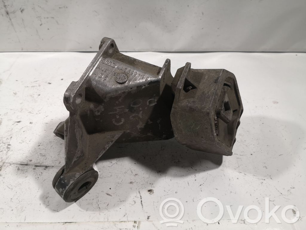 Audi A6 S6 C4 4A Engine mounting bracket 