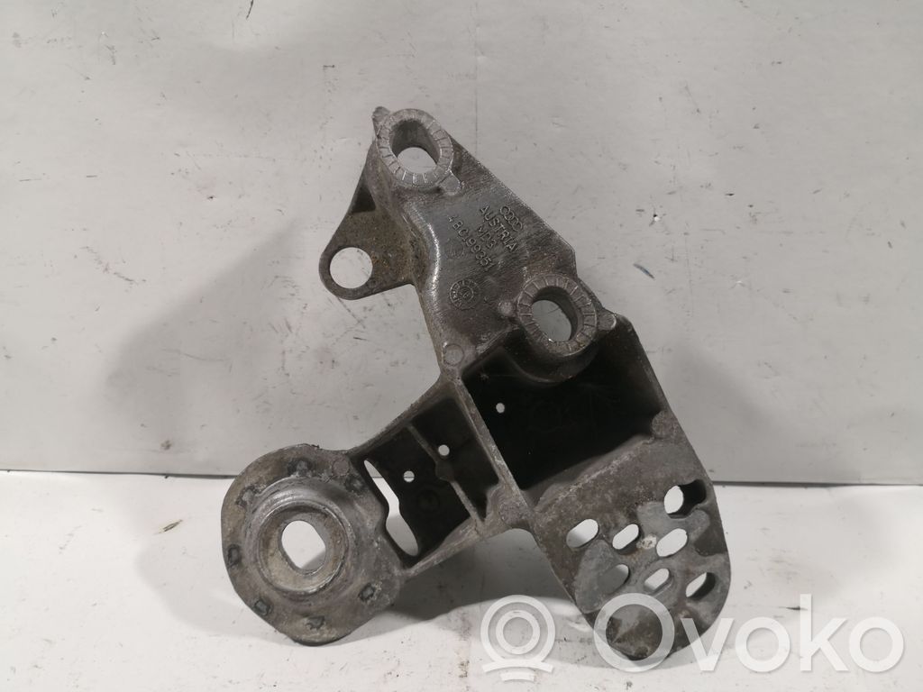 Volkswagen PASSAT B5 Engine mounting bracket 