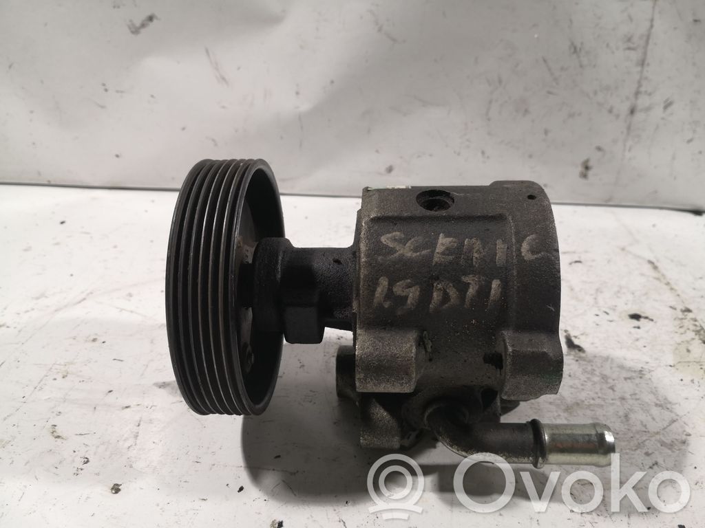Renault Scenic I Power steering pump 