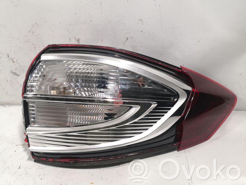 Ford C-MAX II Luz trasera/de freno 