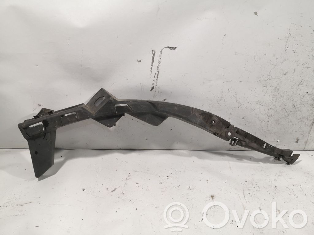 Volkswagen PASSAT B5 Front bumper mounting bracket 