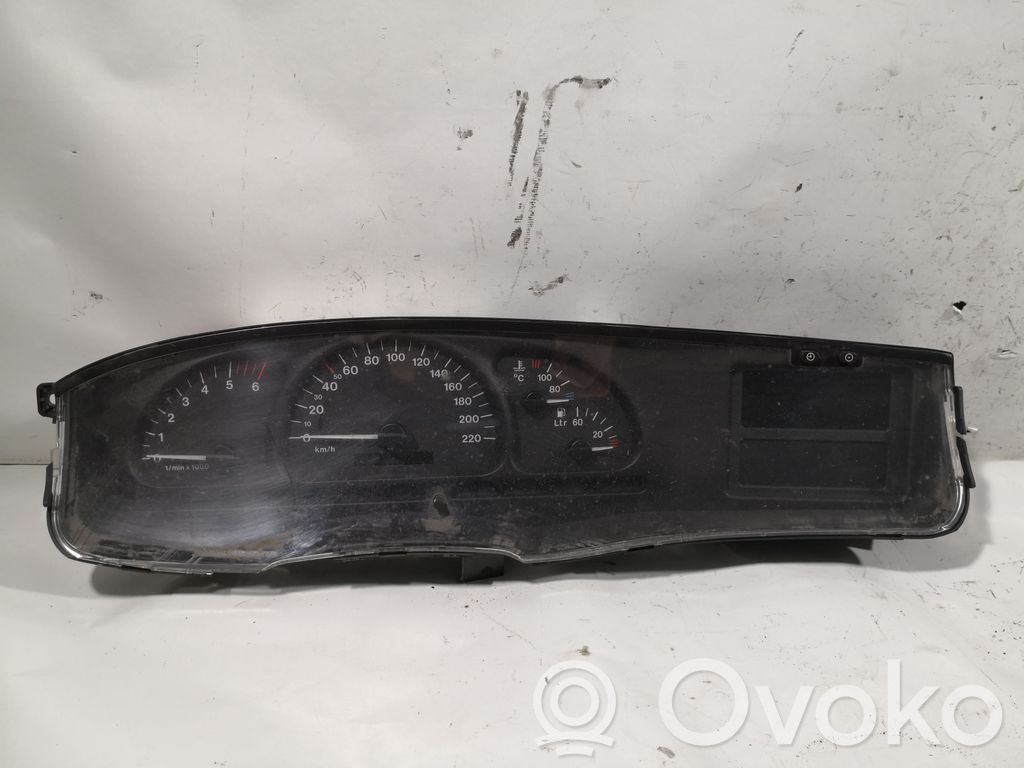 Opel Vectra B Geschwindigkeitsmesser Cockpit 