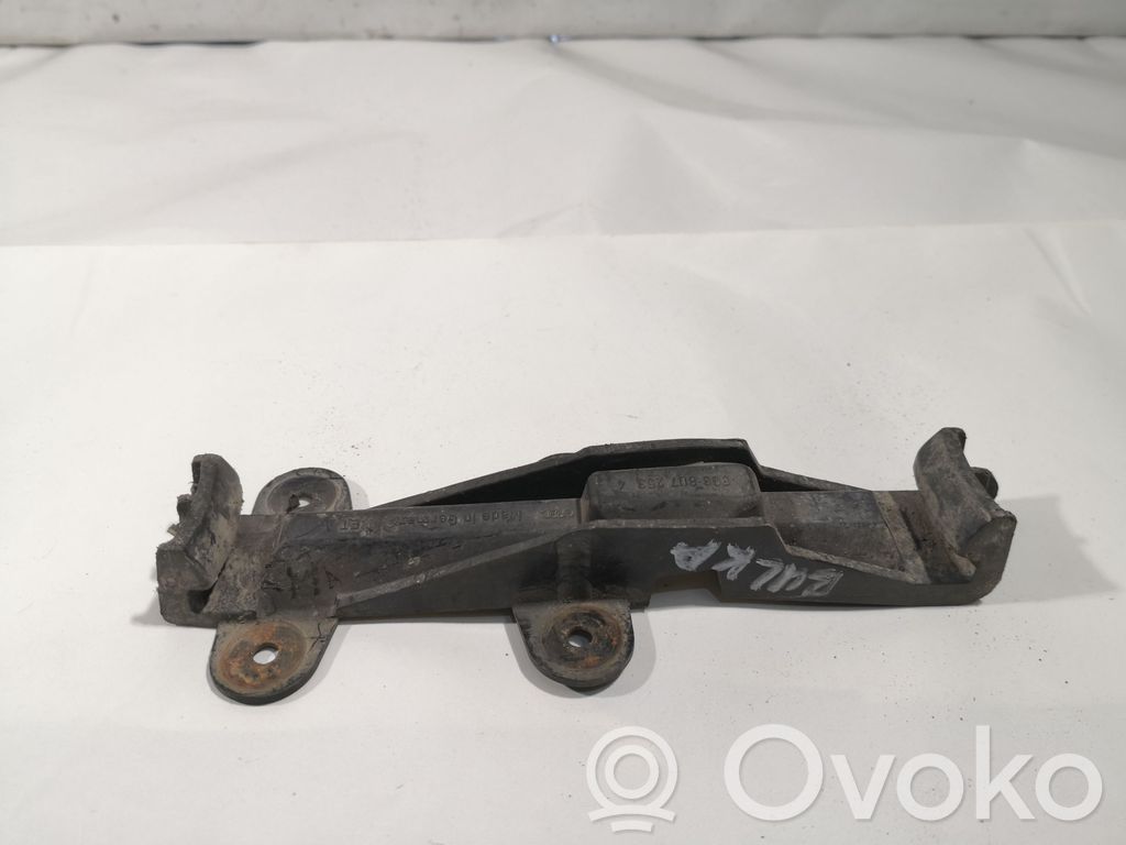 Audi 80 90 B3 Galinis laikiklis bamperio 