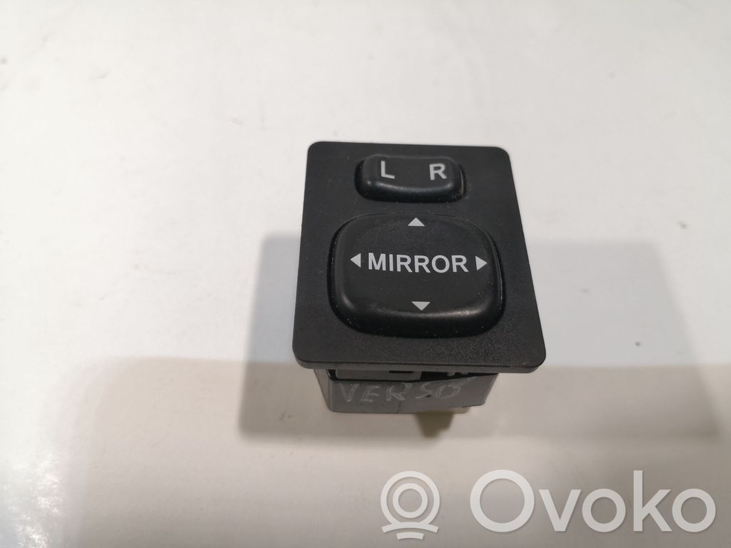Toyota Corolla Verso AR10 Wing mirror switch 