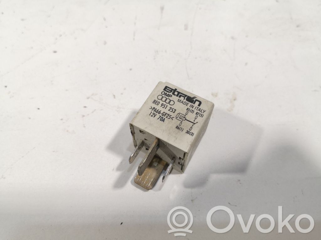 Audi A8 S8 D3 4E Otros relés 