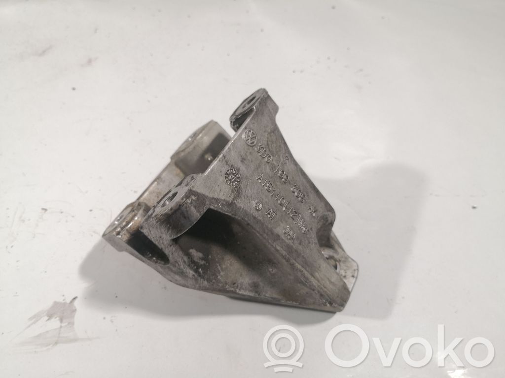 Volkswagen Phaeton Engine mounting bracket 