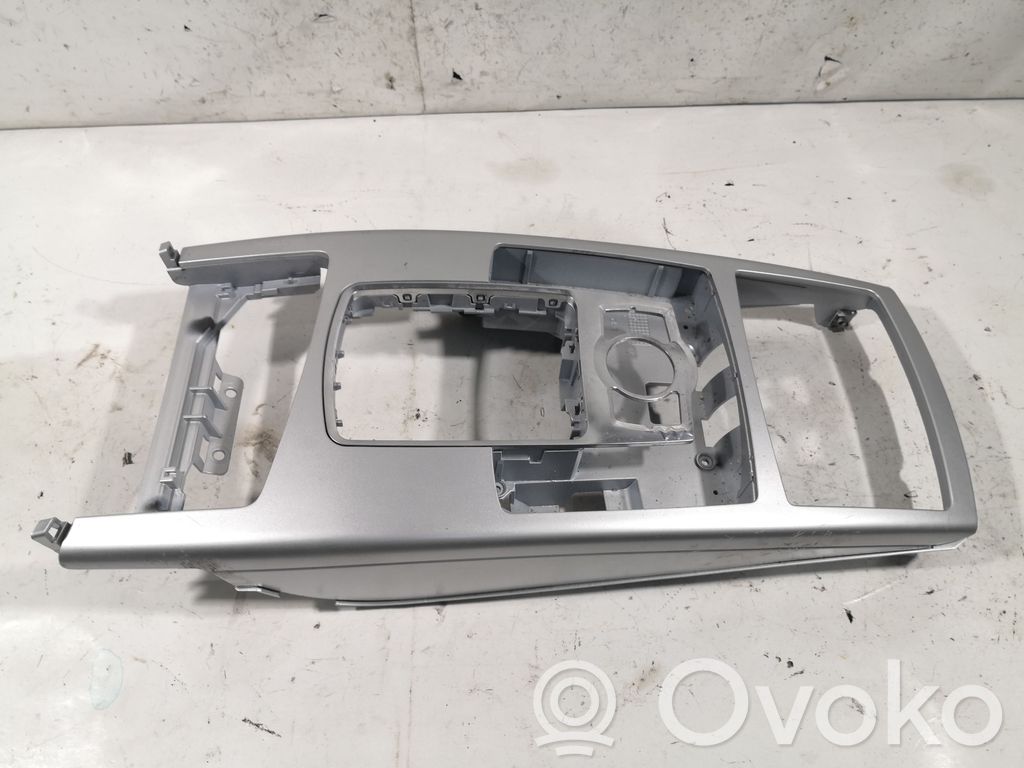 Audi A6 S6 C6 4F Autres éléments de console centrale 