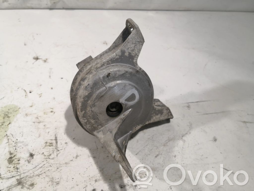 Opel Astra H Engine mount bracket 