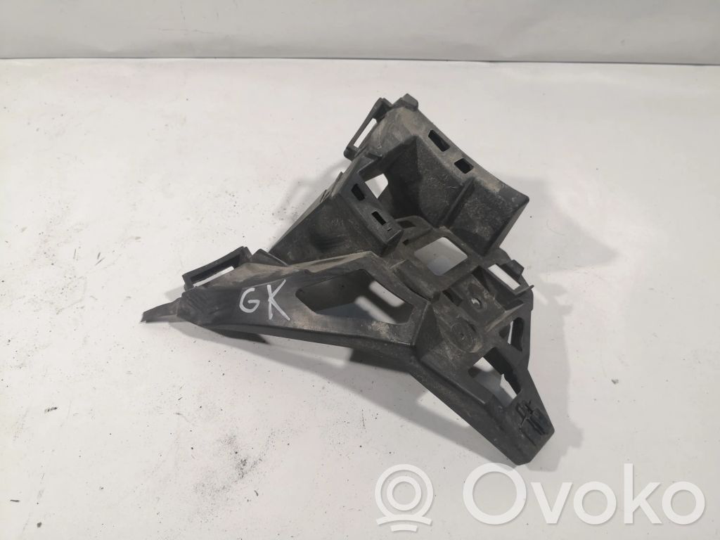 Rear bumper mounting bracket