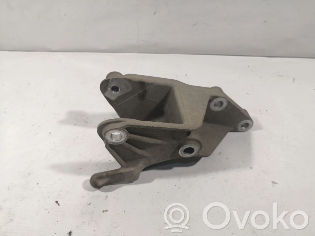 Opel Astra J Gearbox mounting bracket 