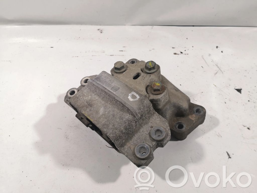 Skoda Octavia Mk2 (1Z) Gearbox mount 