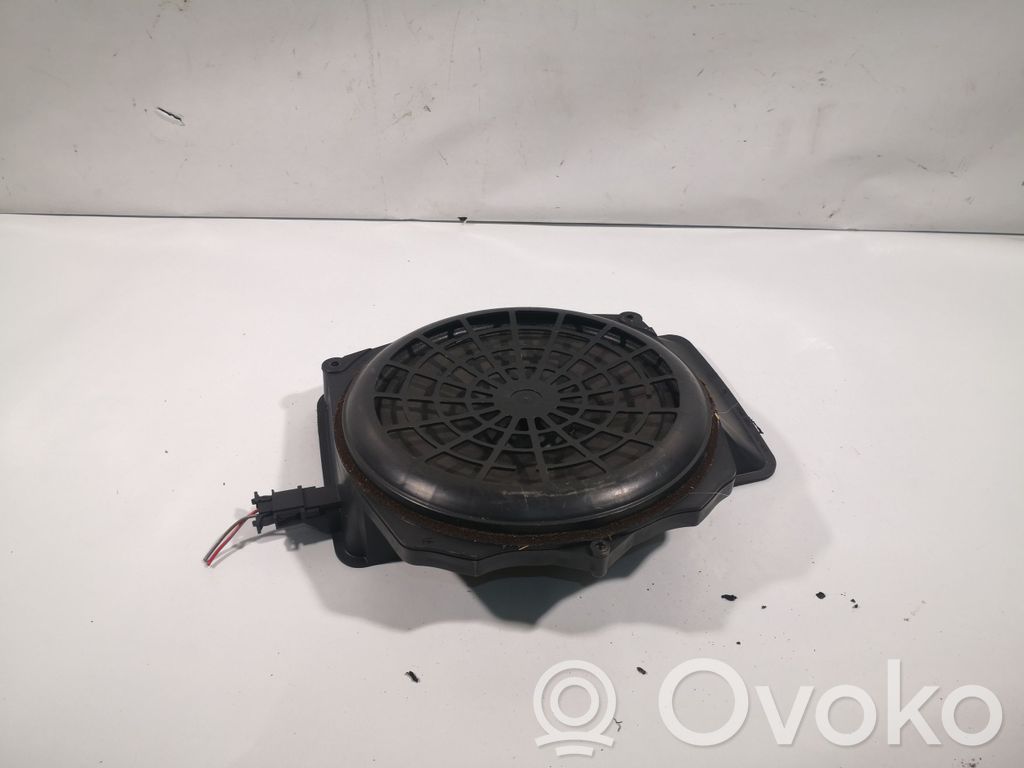 Audi A4 S4 B6 8E 8H Subwoofer 