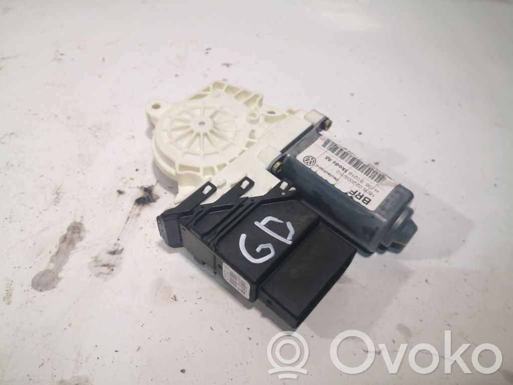 Skoda Octavia Mk2 (1Z) Silniczek podnoszenia szyby drzwi tylnych 