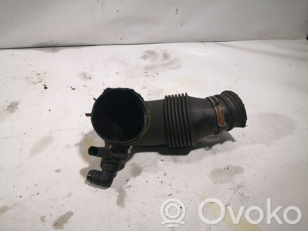 Rura / Wąż dolotowy powietrza   7L6129534,7L6129535,7L6129532