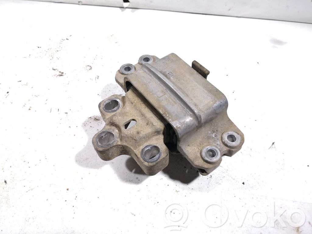 Volkswagen PASSAT B6 Gearbox mount 