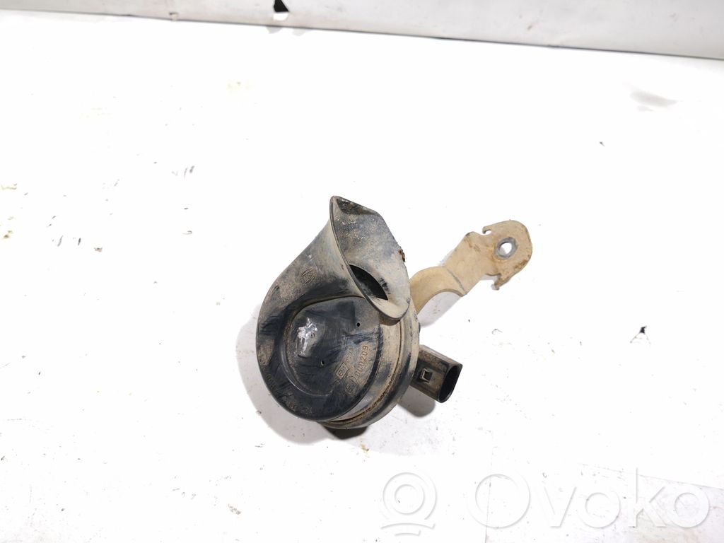 Volkswagen PASSAT B6 Horn signal 