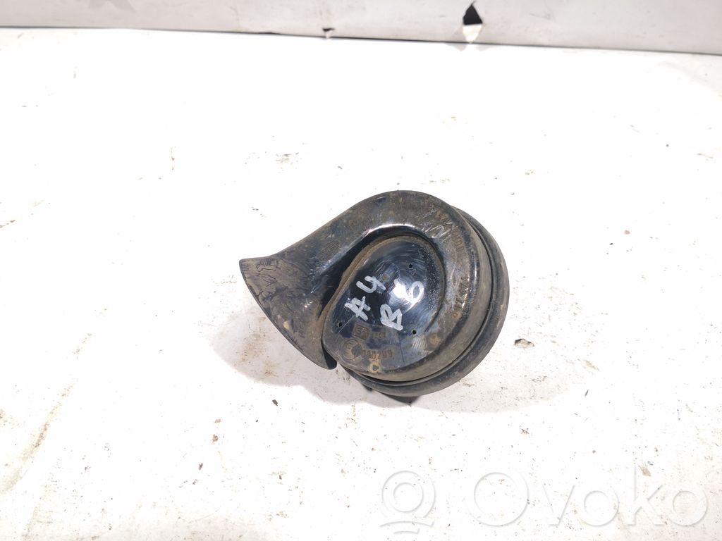 Audi A4 S4 B6 8E 8H Horn signal 