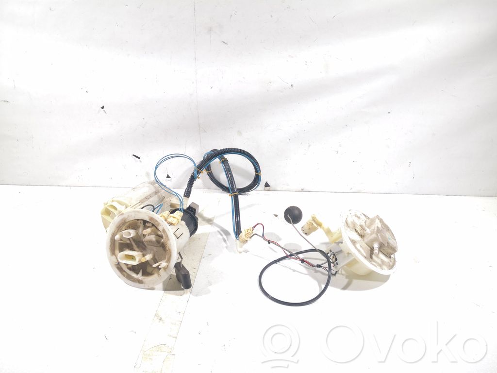 Audi A4 S4 B8 8K Bomba interna de combustible 