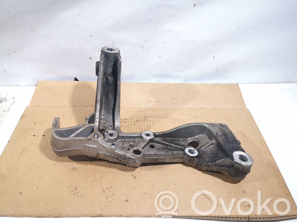 Volkswagen Golf Plus Front lower control arm/wishbone 