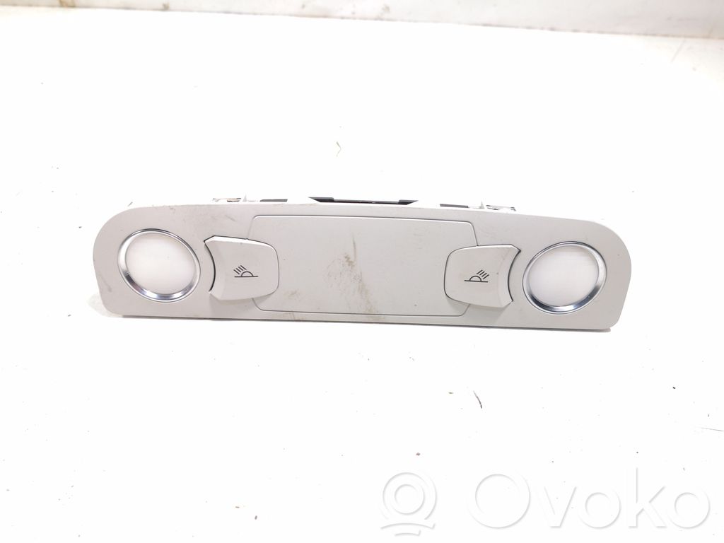 Audi A6 S6 C6 4F Rear seat light 