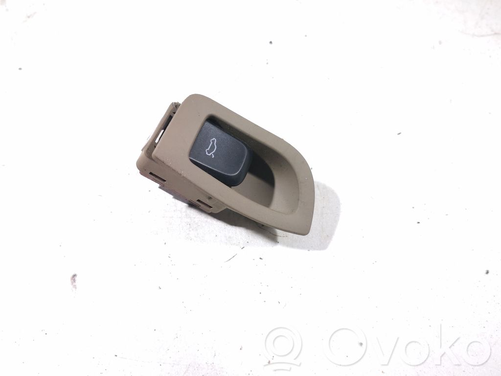 Audi A4 S4 B8 8K Tailgate/boot open switch button 