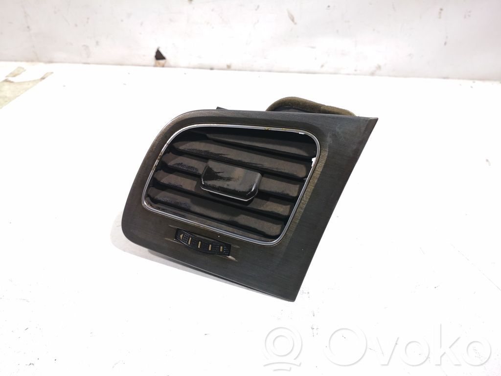 Volkswagen Golf VII Boczna kratka nawiewu deski rozdzielczej 