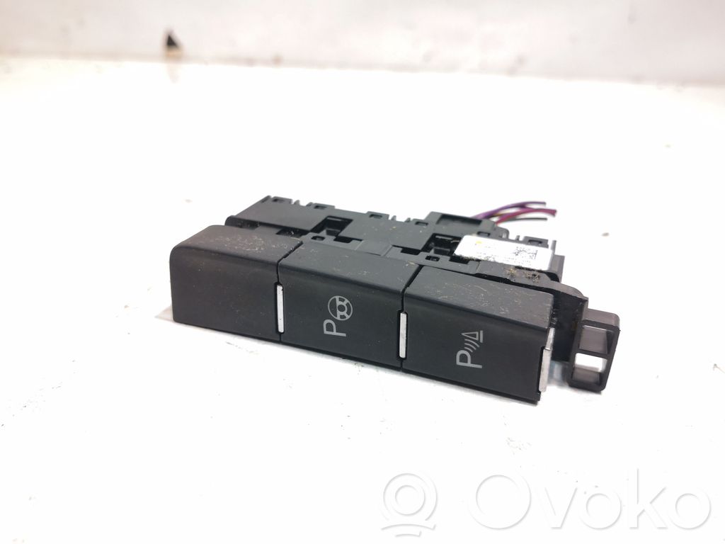 Volkswagen Golf VII Parking (PDC) sensor switch 