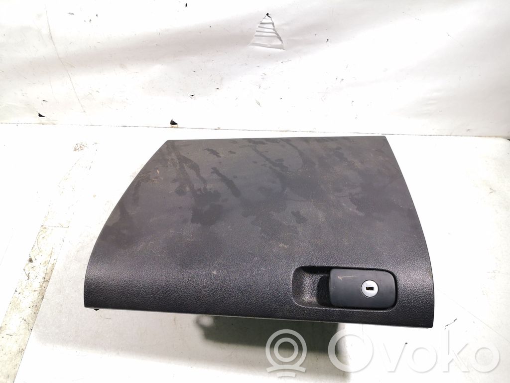 Volkswagen Golf Plus Boite à gants 