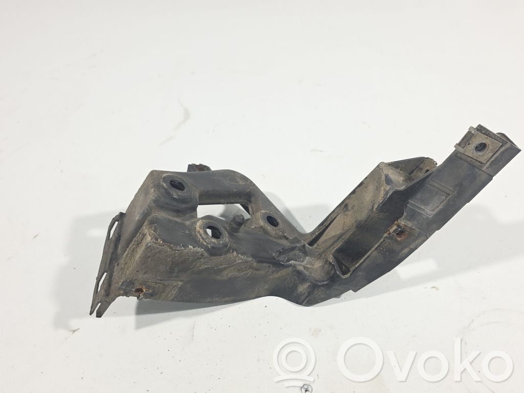 Audi A8 S8 D3 4E Rear bumper mounting bracket 