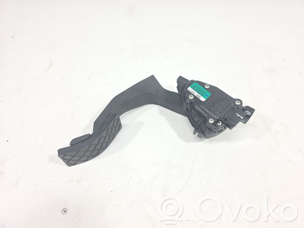 Audi A8 S8 D3 4E Accelerator throttle pedal 