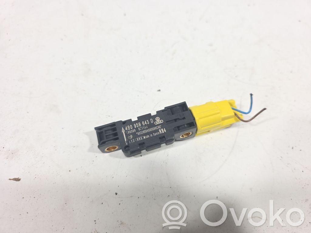 Audi A8 S8 D3 4E Airbag deployment crash/impact sensor 