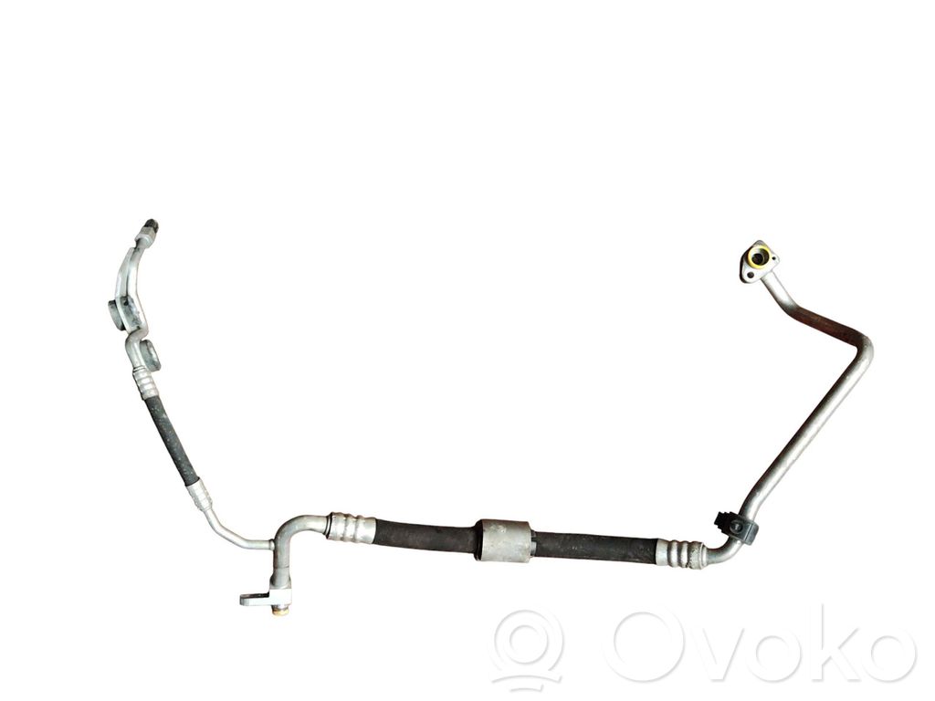 BMW 5 E60 E61 Ilmastointilaitteen putki (A/C) 