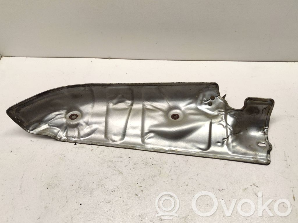 BMW 5 F10 F11 Heat shield in engine bay 