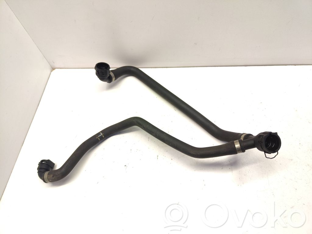 BMW 3 E90 E91 Engine coolant pipe/hose 