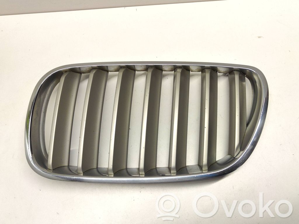 BMW X3 E83 Front bumper upper radiator grill 