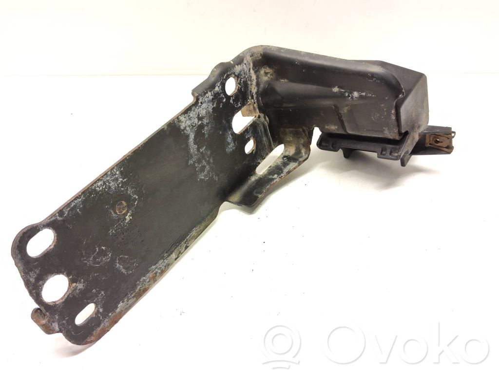 Radiator mount bracket   7117811,23781010,7591647