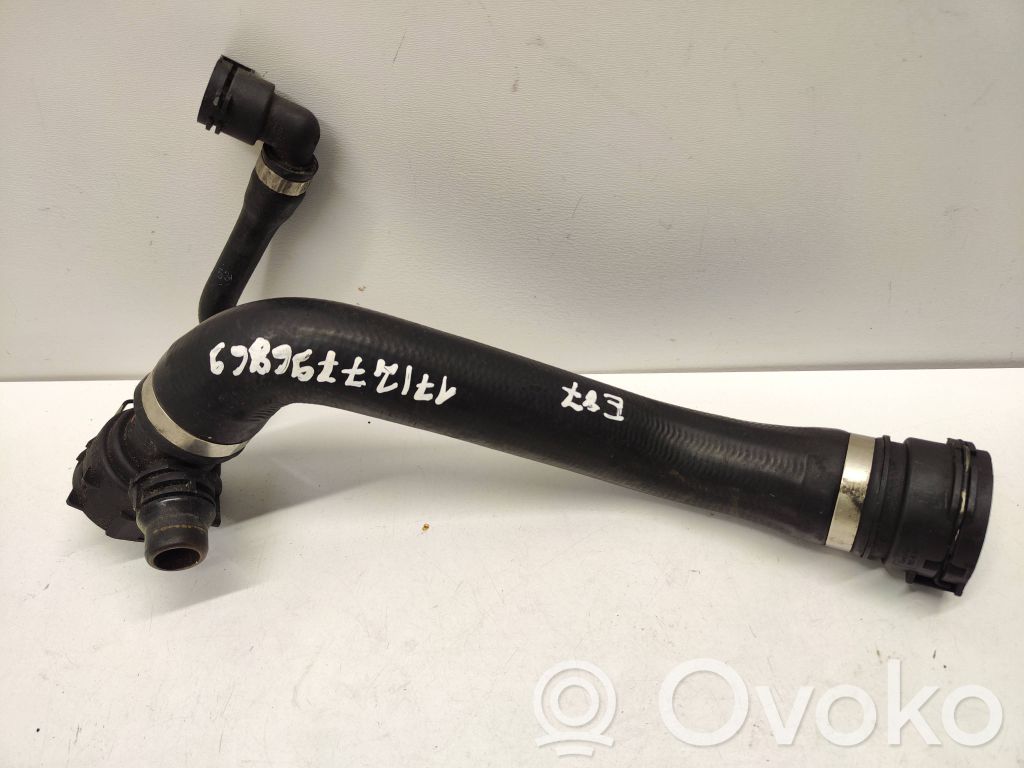 BMW 1 E81 E87 Tuyau de liquide de refroidissement moteur 