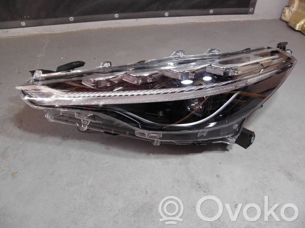 Toyota Corolla Cross Headlight/headlamp 