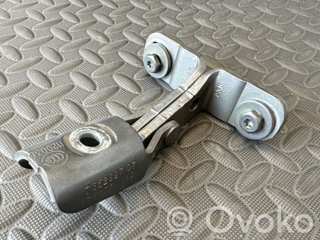 BMW X5 F15 Tailgate/trunk/boot hinge 