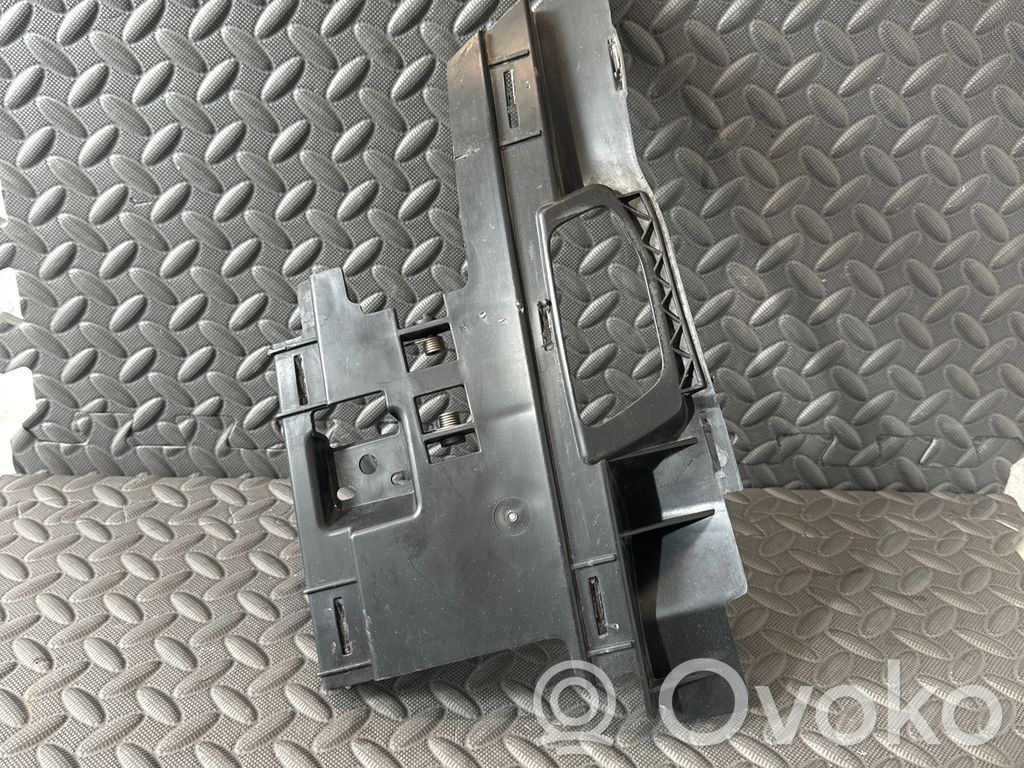 Front bumper mounting bracket   4H0807130B