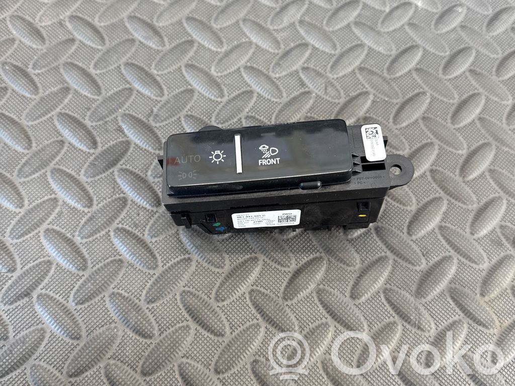 Audi Q7 4M Light switch 