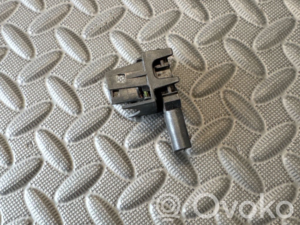 Audi A3 S3 8V Luftdrucksensor 