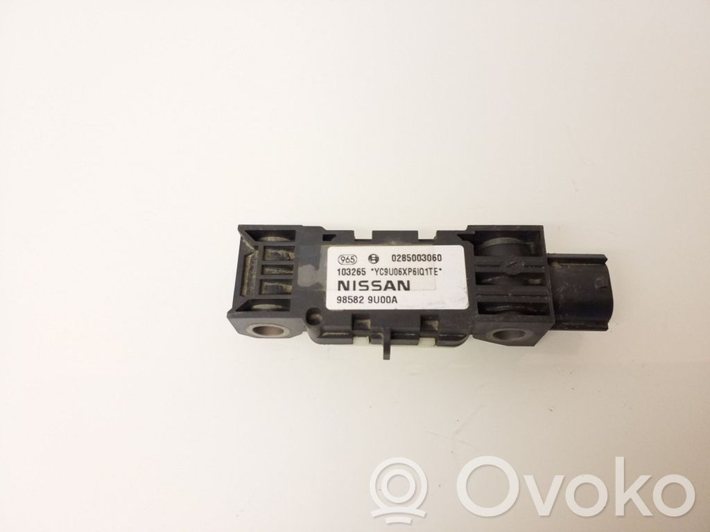 Nissan Note (E11) Airbag deployment crash/impact sensor 